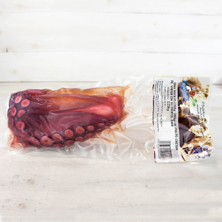 1 Leg of Octopus Cooked in its Juice, vacuum packed. 300-400 Grs