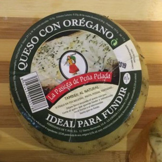 Cow cheese with oregano